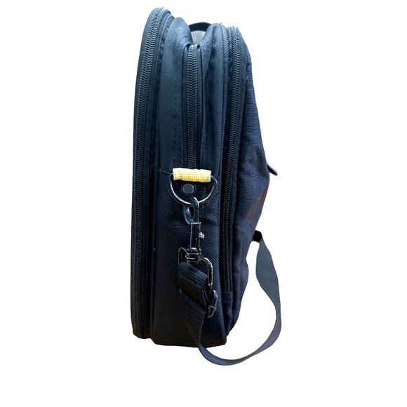Targus 16“ x 12” Laptop Bag Travel Case has Shoulder Strap & Padded Pockets Colo - Picture 10 of 10